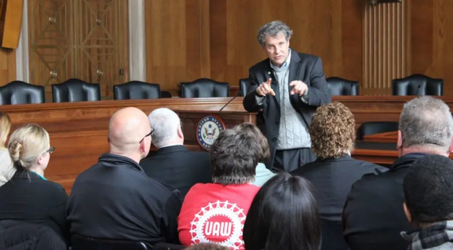 sherrod_brown_with_uaw_members.jpg